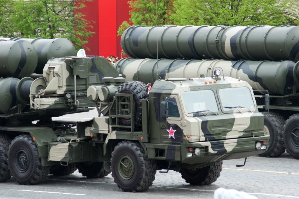 Russian S-400 Air Defense System. Loskutnikov / Shutterstock.com
