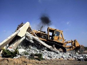 Palestine-israeli-bulldozer-destroying-home
